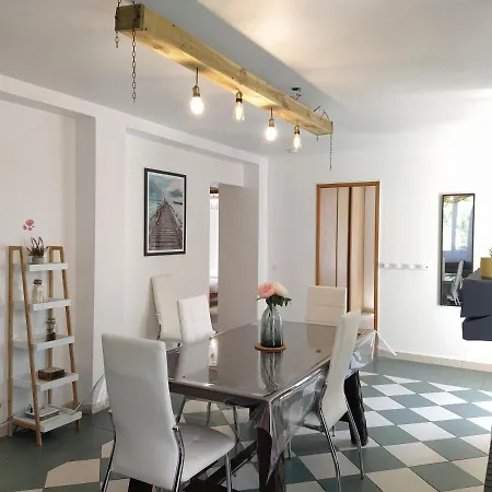 Maison Christy, Spacieux, Calme Avec Jardin Апартаменты Ондр